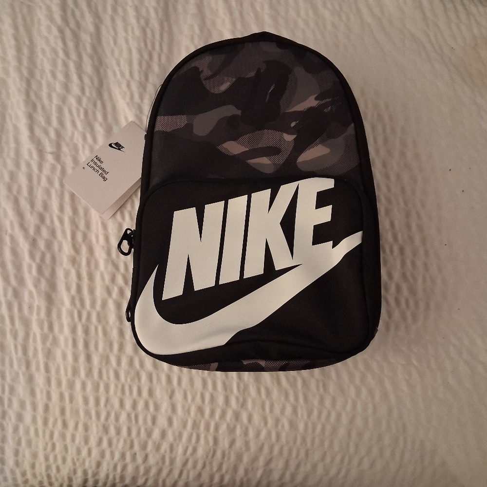 Nike Black Camo Lunch Bag